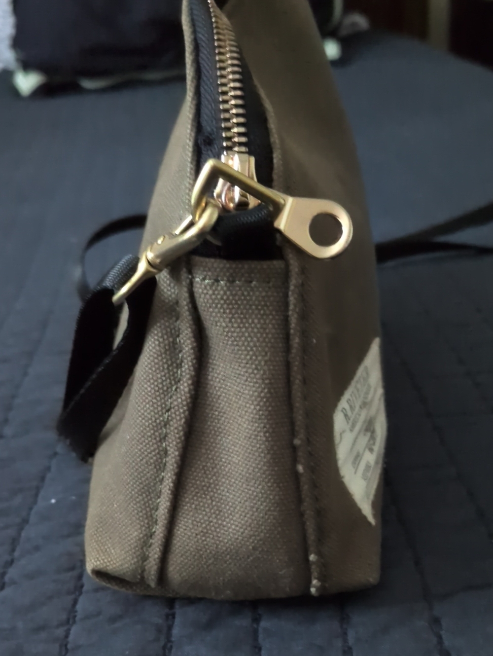 R. Riveter Canvas Hopper Crossbody Bag - Picture 5 of 8